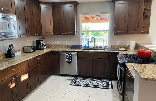 GREAT LOCATION! Beautiful city views! - Foto 17