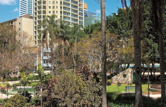 Oaks Brisbane Lexicon Suites - Photo 30