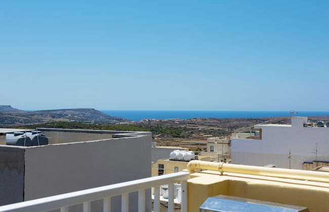 Summer Breeze Superior Apartment with Terrace by Getaways Malta - Foto 24