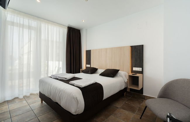 Plaza de la Luz Cádiz - Photo 37