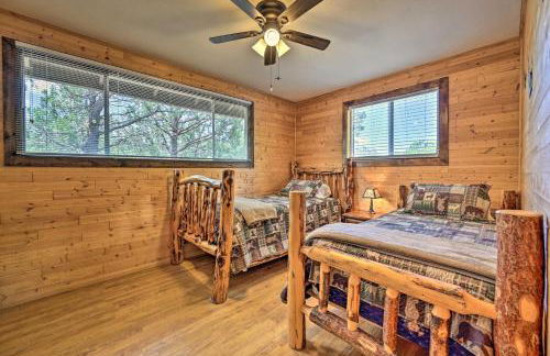 Peaceful Strawberry Cabin Fire Pit and Hot Tub - Foto 14