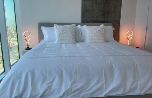 Luxury Designer Suite with Rooftop Pool, Gym - Foto 3