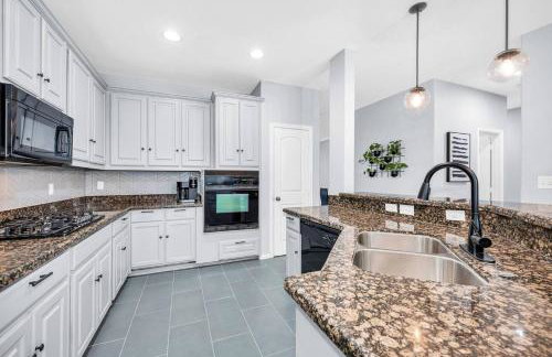 Highland Cottage - Central, Huge Yard HOT TUB - Foto 9