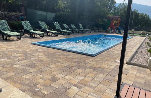 Holiday home in Šušnjevica with swimming pool - Photo 9