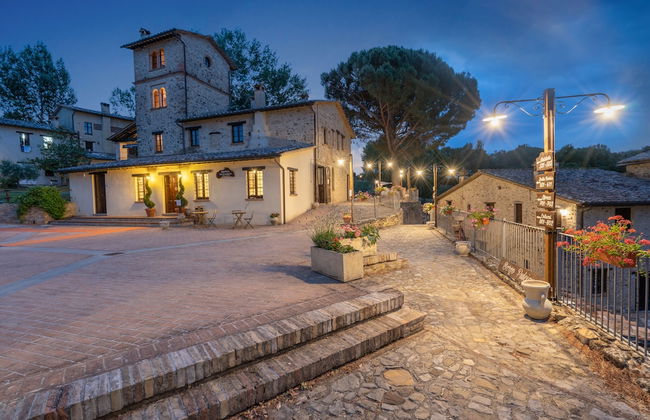 Borgo Pulciano Agriturismo - Photo 1