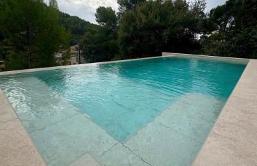 Charmant T2 avec terrasse, piscine et jardin - Foto 24