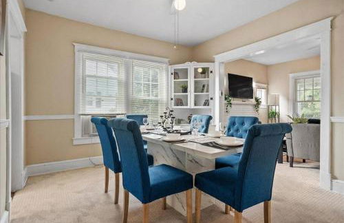 Entire Spacious Home Near DC - Photo 3