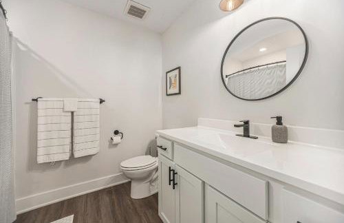 Modern Manor - Brand New Corporate Apt Downtown - Foto 9