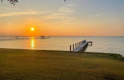 Galveston Bay Retreat Historic La Porte Home! - Foto 3