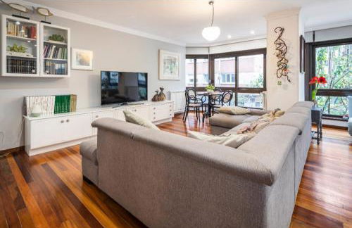 Lujoso y amplio piso con 5 habitaciones - Photo 15