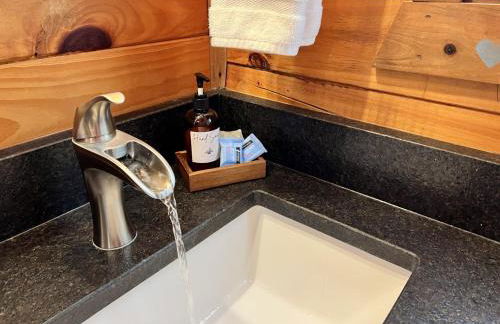 Log Cabin with Mountain View and Privacy - Foto 31