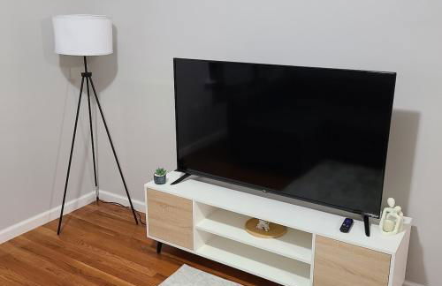 Spacious Apt in Fairview NJ Easy Commute to NYC with parking - Foto 3