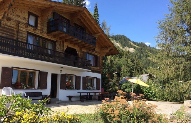 Outstanding Chalet for Groups South Facing Breathtaking Views all Year Round - Photo 33