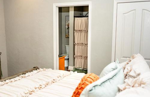 Hometown Hideaway King Ste 6 mi to Sports Complex - Foto 18