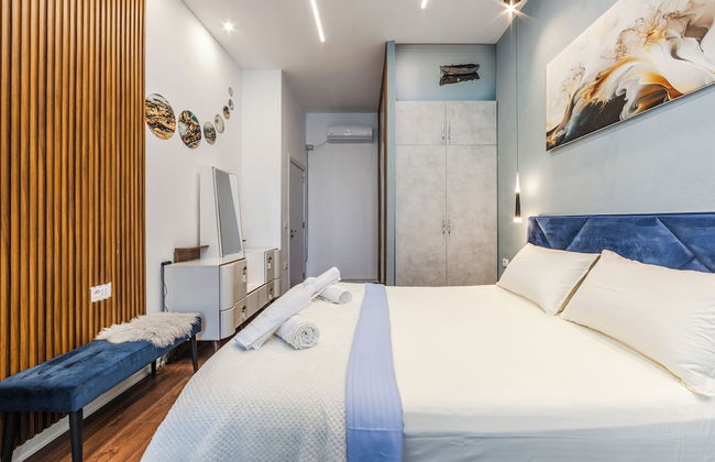 Marina Luxury Apartment - Photo 3