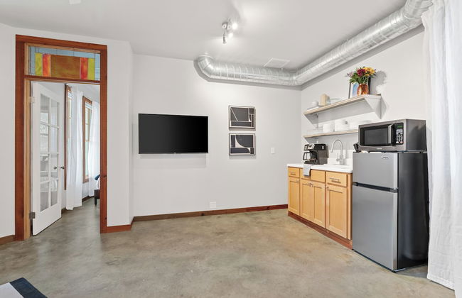 Urban Cowboy Villas - Heart of 704 - Foto 29