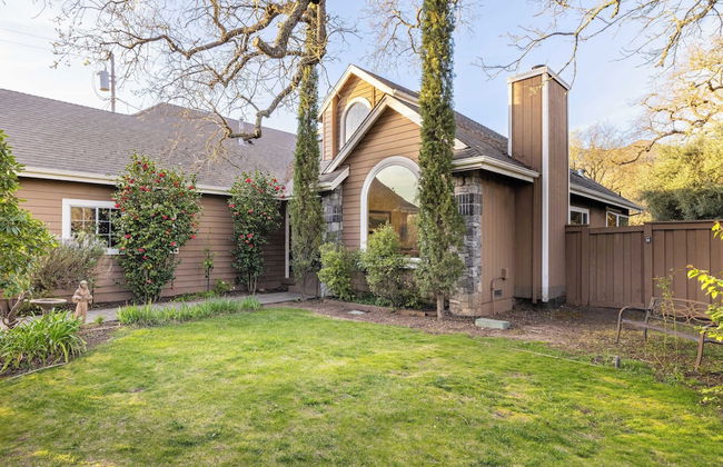 Valley of the Moon by Avantstay Tranquil Escape, Large Yard w/ Hot Tub & Fire Pit - Foto 55