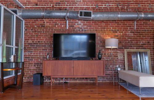 Premier Downtown Loft Building, Just Opened - Foto 16