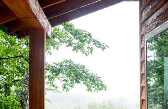 Stunning Pet-Friendly Treehouse for Relaxing Glamping Retreats in North Carolina - Foto 56