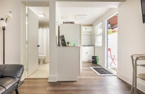 Sleeps 3, Cozy, Boho Style, in the heart of Miami -free parking - Foto 48