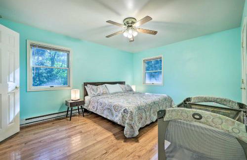 Hot Tub and Yard Stroudsburg Home in Poconos - Foto 13