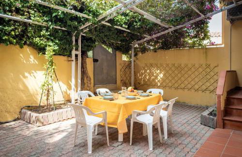 Casa Olivia - Casa indipendente nel centro di Cannigione a 3 minuti a piedi dal lungomare, 5 minuti a piedi dalla spiaggia più vicina e vicinissima alle spiagge più belle della Costa Smeralda - Foto 14