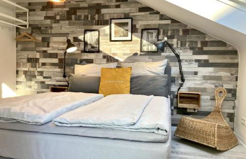 Living at Saarpartments - AdultsOnly - Business & Holiday Homes with Kitchen for Long- and Short Term stay, 3 min to St Johanner Markt and Points of Interest - Foto 1