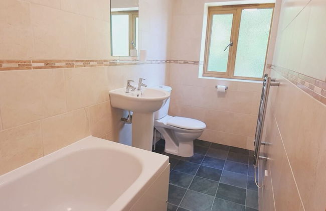 The Victorian Barn self catering holidays with pool & hot tubs - Photo 32