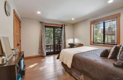 Luna Cabin - 5BR Hot Tub A/C Game Room EV Charger - Foto 44