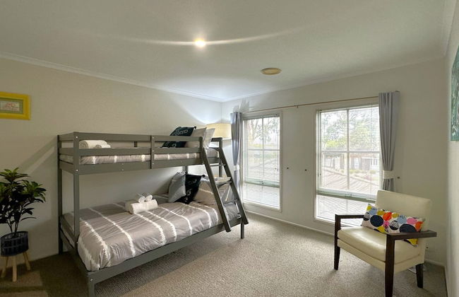 Close to Airport - Photo 20