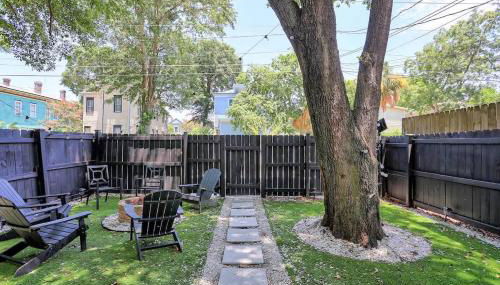 Renovated Dog Friendly Duplex Near Food & Fun Fully Fenced Yard and Private Parking - Foto 5