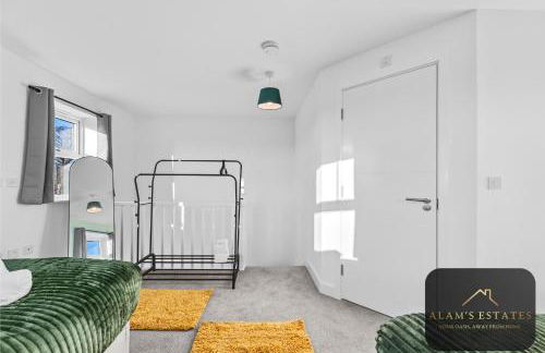 Spacious 2-Bed House, Free Parking, Fast Wi-Fi, Netflix, Contractors Welcome - Photo 34