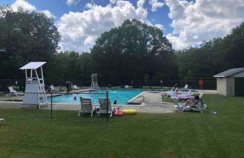 Modern Home near Lake w HotTub, Game Room, Fireplace - Foto 2