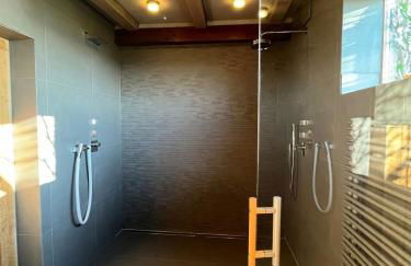 Ferienhaus Peeneblick - exklusives Traumhaus in Direktlage am Wasser mit Bootssteg und Aussensauna - Foto 38