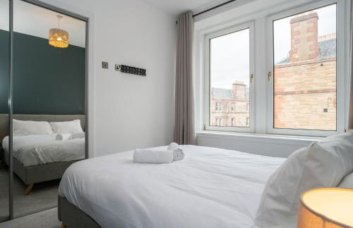 2BD Loft Style Apt - Edinburgh - Free Parking - Pass the Keys - Foto 45