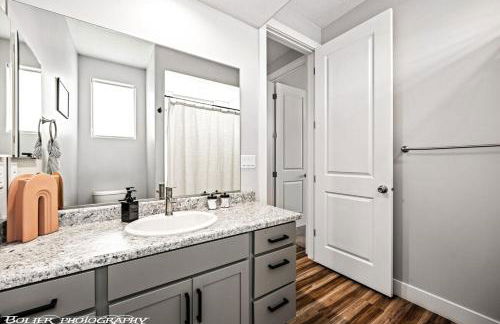 Game Room - Heated Pool & Spa - Fire Pit - Golf - Foto 27