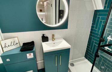 A2 HighTown Apartment, Steps from Luton Train Station - Foto 17