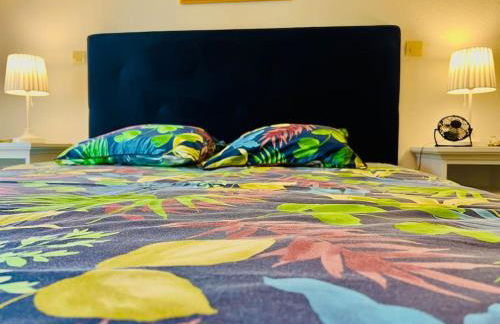 Studio Soleil - Piscine, Parking, Jardin, Calme, Wifi, 2 personnes - Foto 10