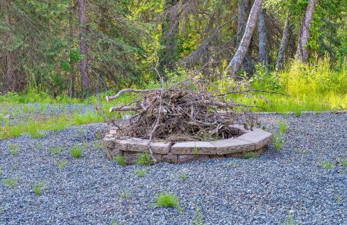 Soldotna Home with 2 Living Areas and Spacious Porch - Photo 27