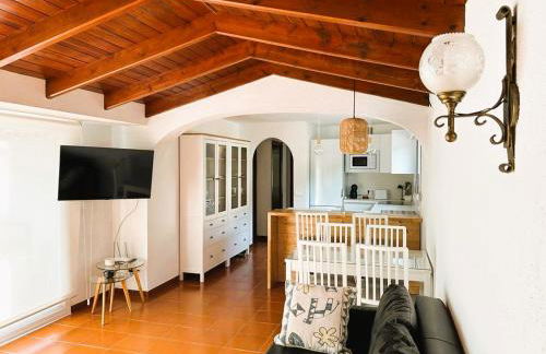 Private Apartments Cala Canyelles - Foto 36