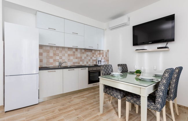 Apartments Miramar - Photo 20