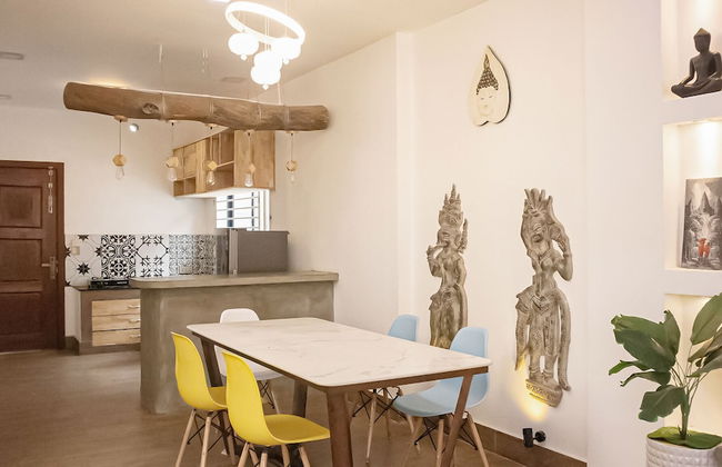 Central Modern Private Villa by La San - Photo 6