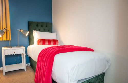 St Paul's Place With Garden And Parking - Foto 26