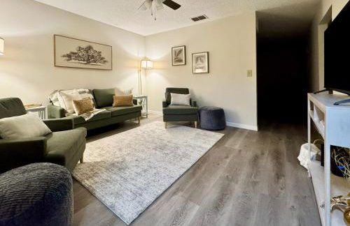 WiFi - Pet Friendly - Laundry - Short - Long Term - Foto 10