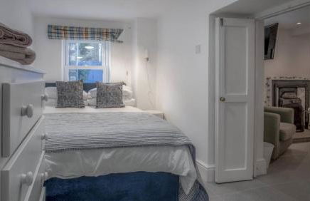 Calebs Cottage- Solva harbour - Photo 16