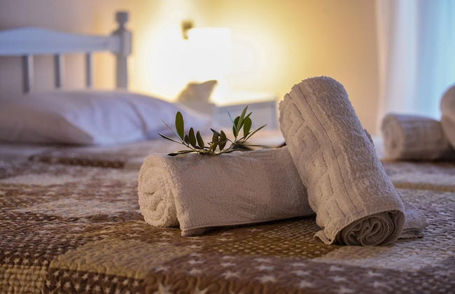 Villa Litsa Large Private Pool Walk to Beach Sea Views A C Wifi - Foto 13