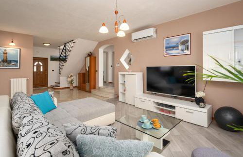 Splendid Villa in Vi inada with sauna - Foto 2