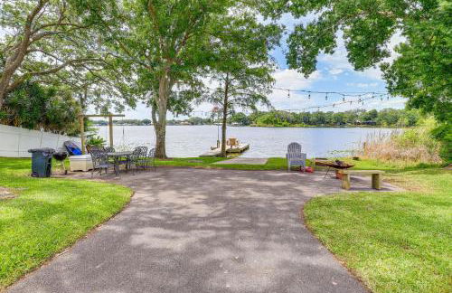 Private and Picturesque Escape on Lake Henry! - Foto 24