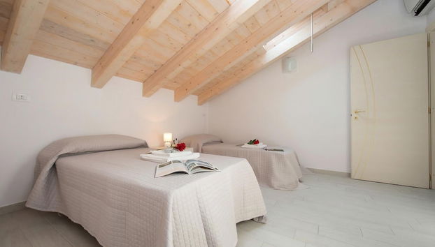 Silver Lake Apartment - Foto 5, Zimmer