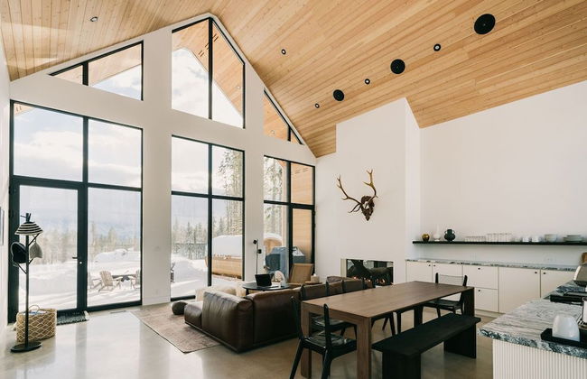 The Alder By Revelstoke Vacations - Photo 15